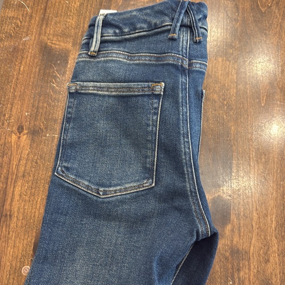 Good American high rise flare size 25 - Picture 3 of 4